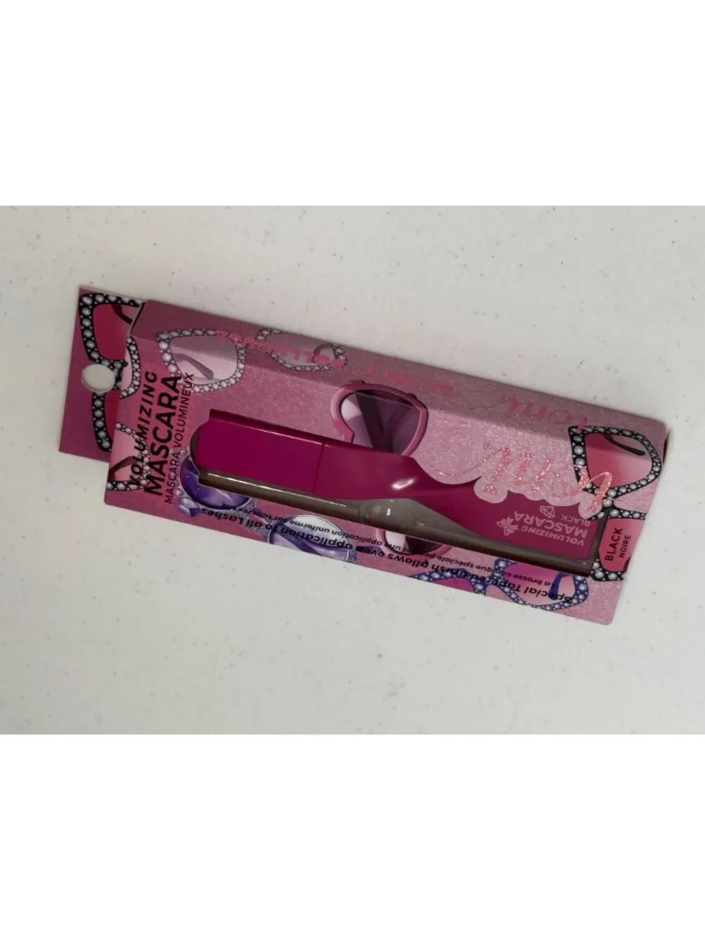 Ioni Black Volumizing Mascara Fashionista New